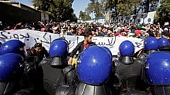 Bouteflika promet d'abréger son mandat s'il est réélu, le message ne passe pas