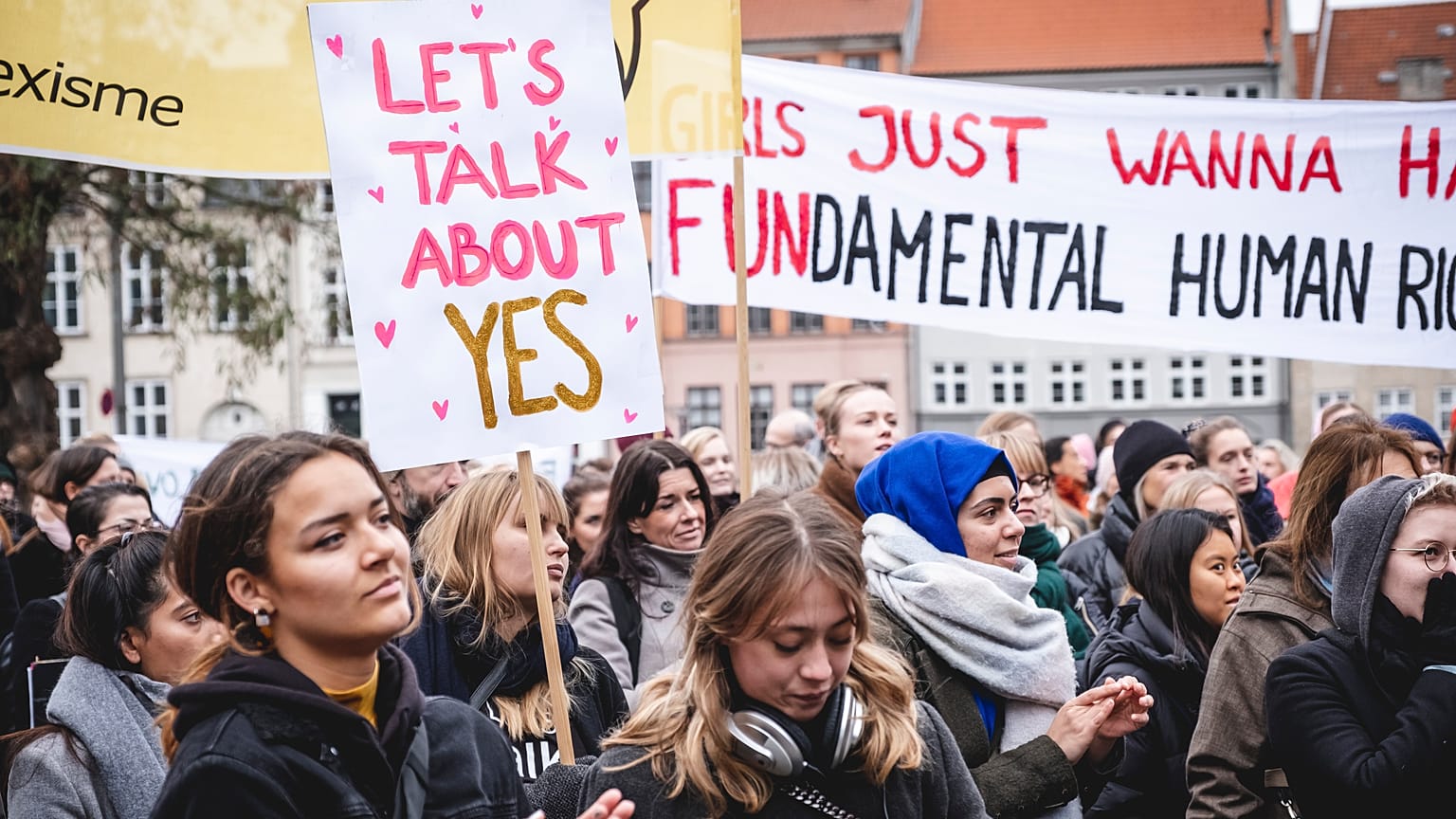 Protesters campaign in Denmark 