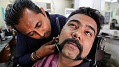 مد شدن سبیل مدل خلبان اسیر هندی 