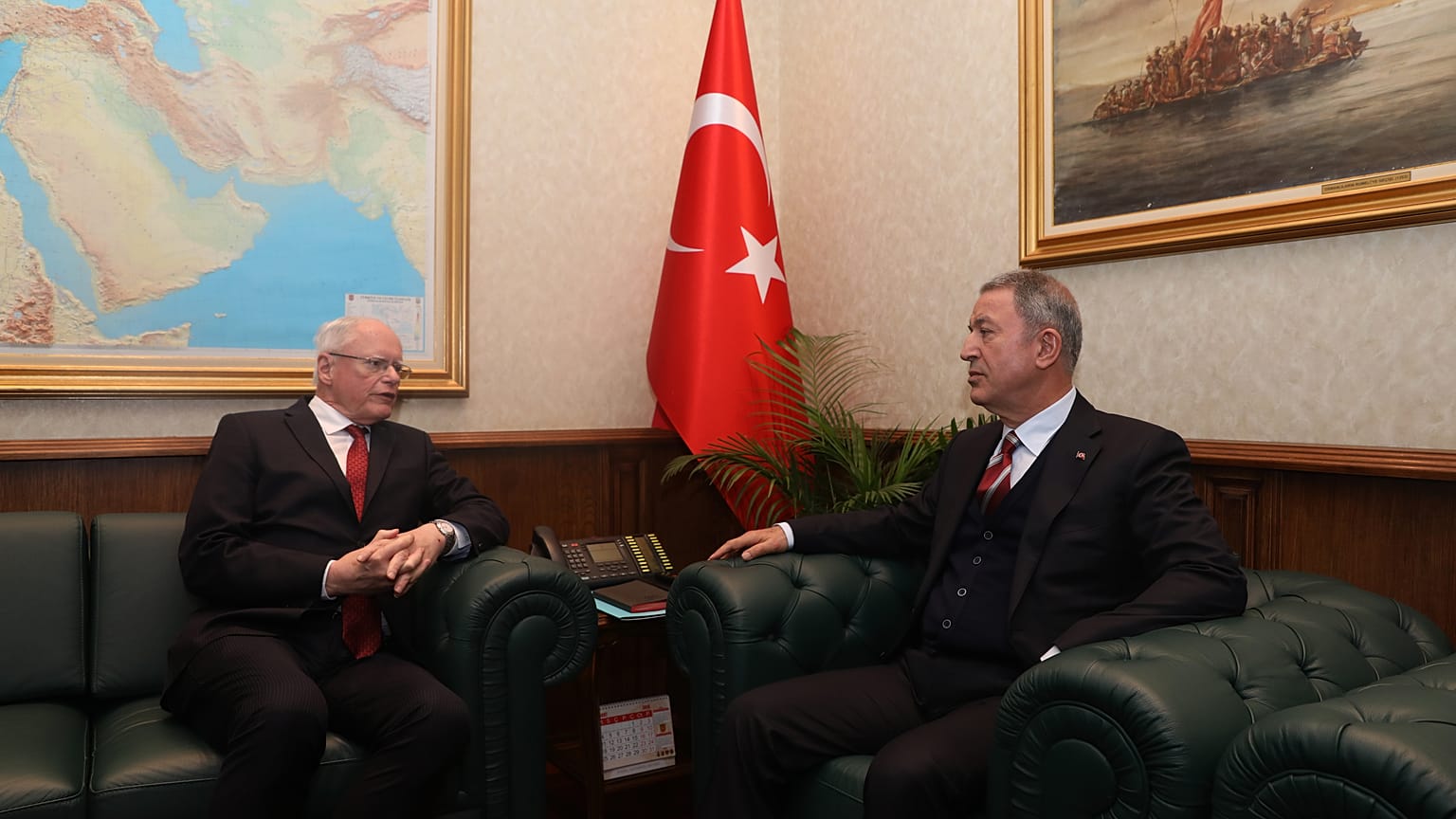 Miili Savunma Bakanı Hulusi Akar ABD'nin Suriye Özel Temsilcisi James Jeffrey ile görüştü