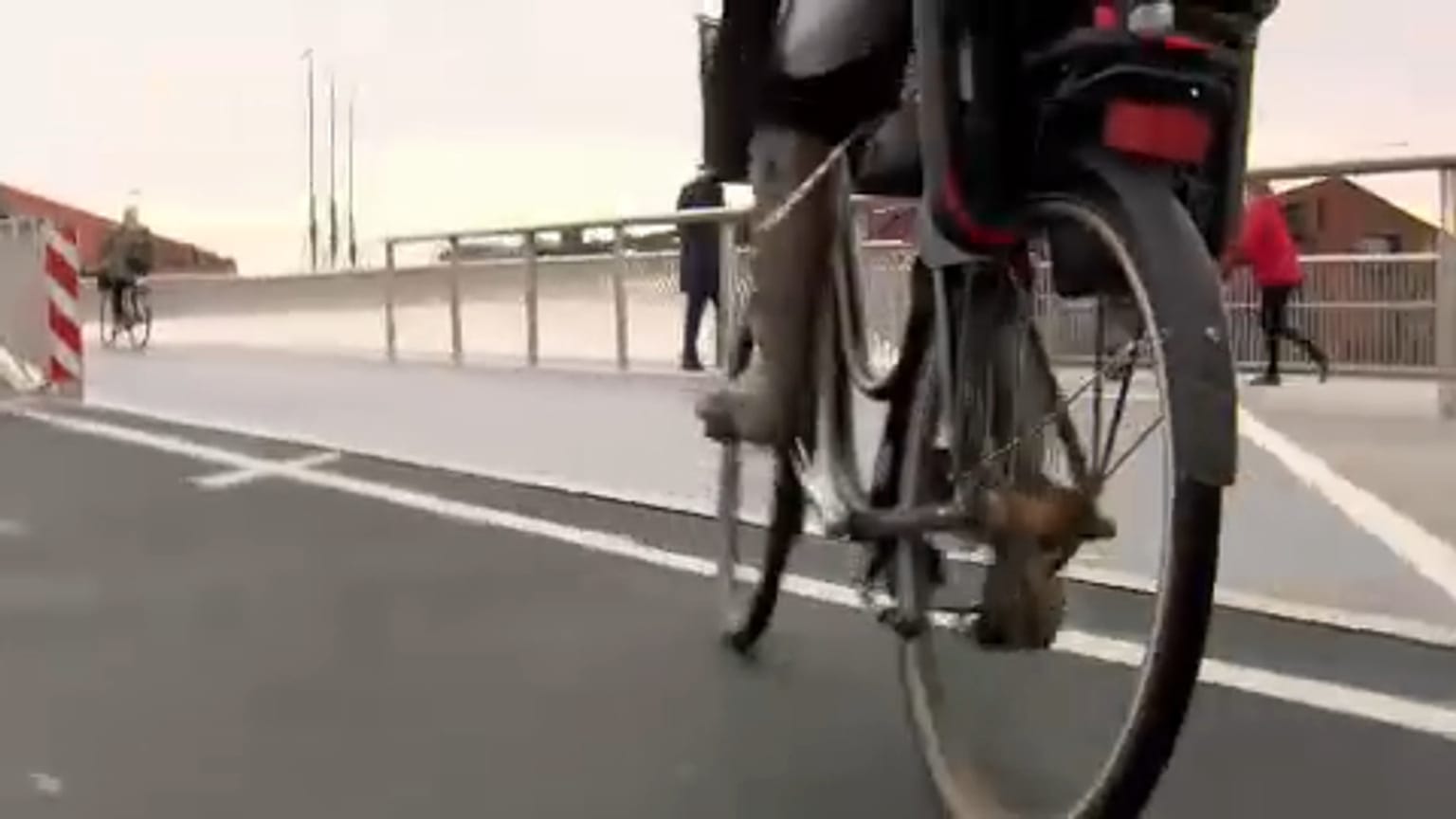 Tutti in bici a Copenaghen: cosÌ si combatte il cambiamento climatico