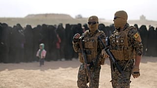 عناصر من قوات سوريا الديمقراطية