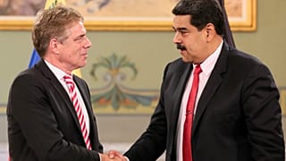 Venezuela Alman büyükelçiyi sınır dışı etme kararı aldı
