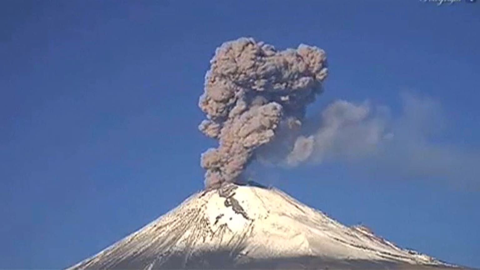 Kitört a mexikói Popocatepetl vulkán