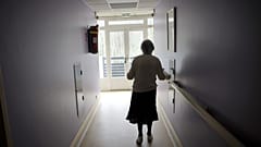 Menopoz sonrası ağız yoluyla alınan hormon ilaçları Alzheimer riskini yükseltiyor
