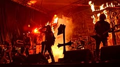 Singapur, Satanist ögeler taşıyan Watain metal grubunun konserini iptal etti