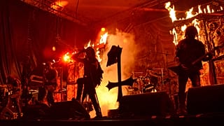 Singapur, Satanist ögeler taşıyan Watain metal grubunun konserini iptal etti