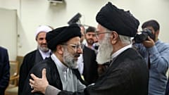 علی خامنه‌ای، رهبر ایران ابراهیم رئیسی را به ریاست قوه قضائیه منصوب کرد