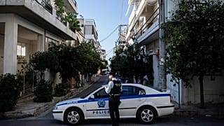 Αθήνα: Έφοδος της αστυνομίας σε συνδέσμους οπαδών