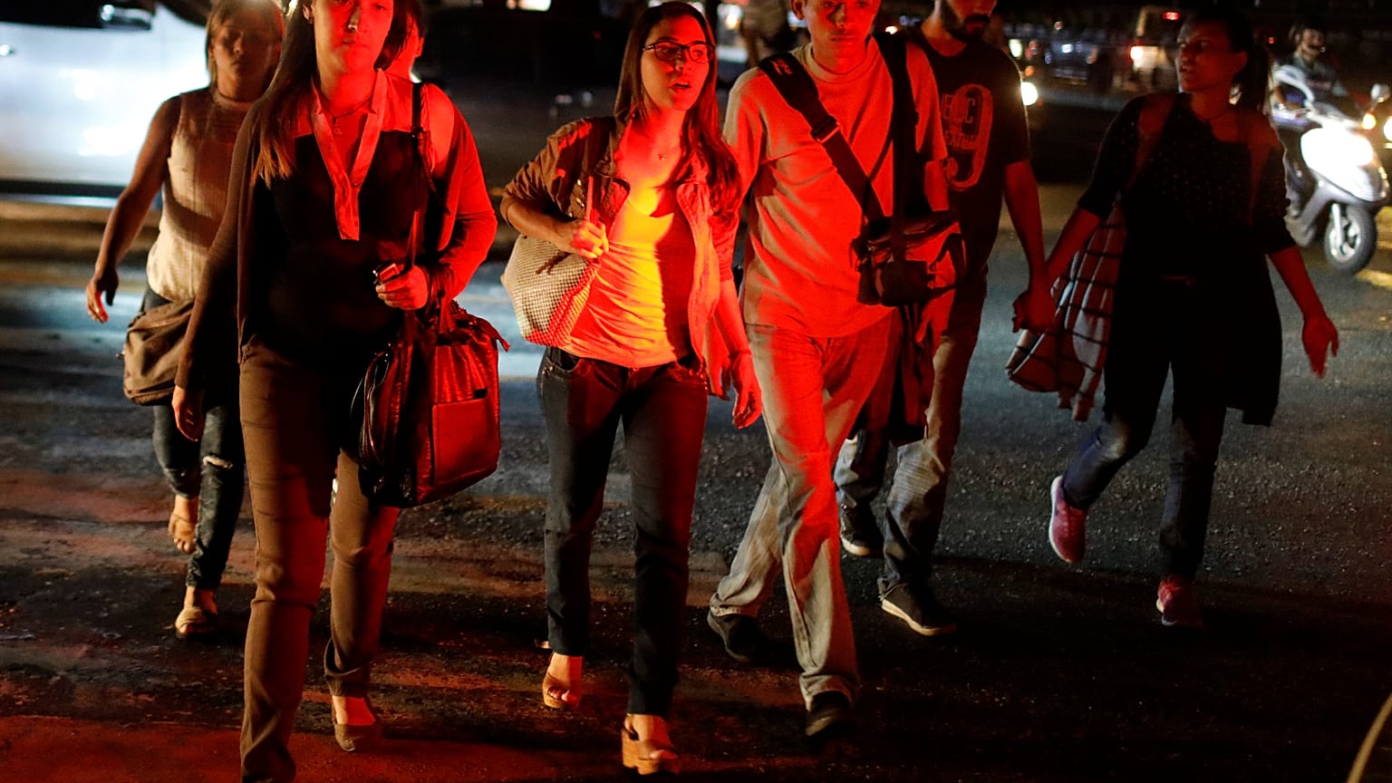 Caracas y buena parte de Venezuela a oscuras por un nuevo apagón