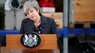 May: "Se il Parlamento non vota l'accordo, il Regno Unito potrebbe non lasciare mai l'UE"