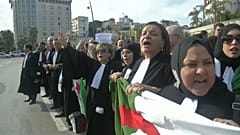 Las 'togas negras' contra la candidatura de Abdelaziz Bouteflika