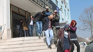 "Türkiye'den para kazandınız" diyerek Almanları 1,5 milyon euro dolandıran şebekeye baskın