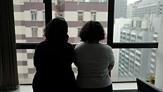 شقيقتان سعوديتان هربتا من المملكة