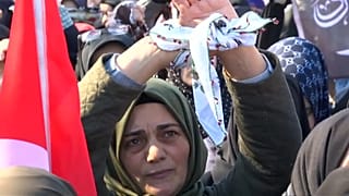 "صراخ في صمت" عنوان تجمع تركي ينادي بتحرير المعتقلات السوريات