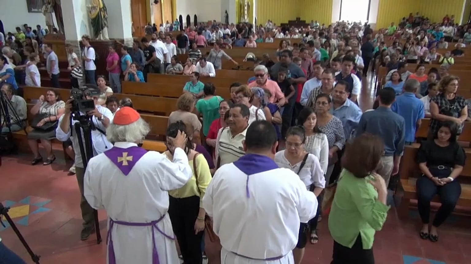 Nicaragua: negoziati a rischio, l'opposizione riflette 