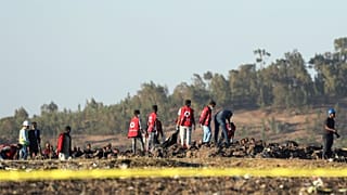 Evacuation des corps sur la site du crash, 10 mars 2019