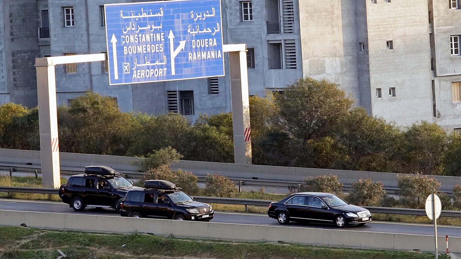 President Bouteflika arrives back in Algiers amid protests