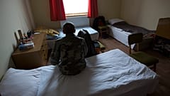 Hajléktalanszállókon laknak a menekültek Magyarországon