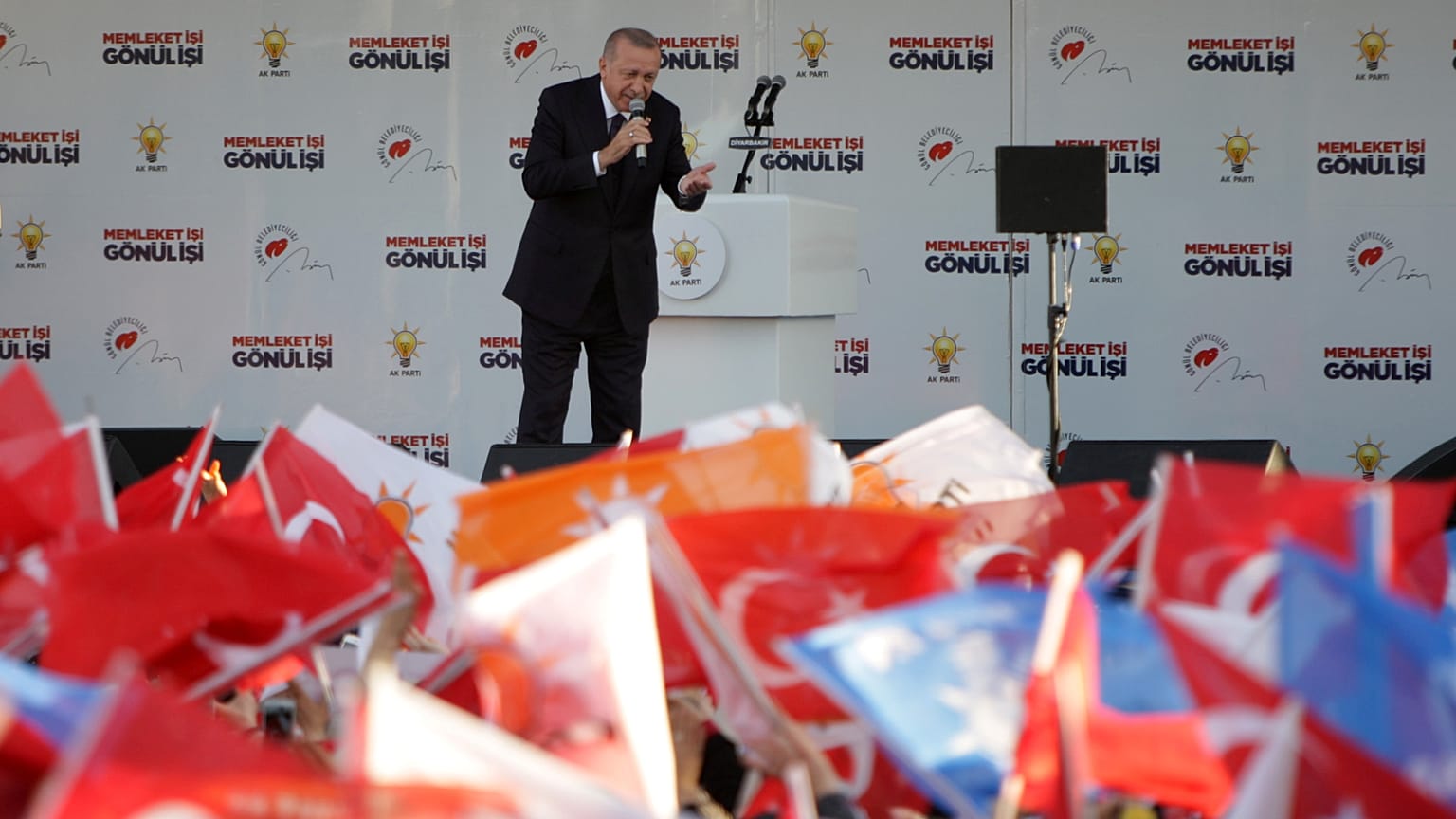 اردوغان: حامیان حقوق زنان در تظاهرات هشت مارس اسلام را زیرسوال بردند