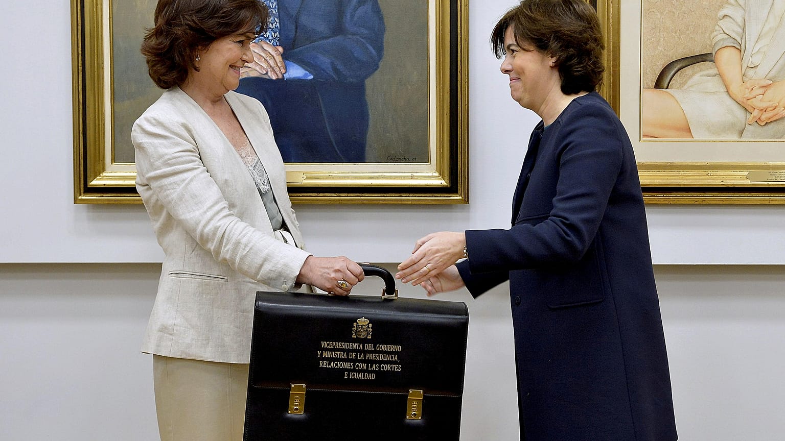 La exvicepresidenta Soraya Sáenz de Santamaría, fichada por el bufete de abogados Cuatrecasas