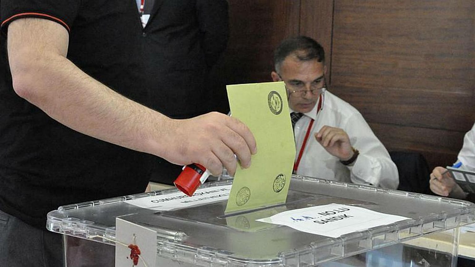 Yerel seçimlerin odağında sandık güvenliği var: Tutanakların takibi spekülasyonları önleyecek 