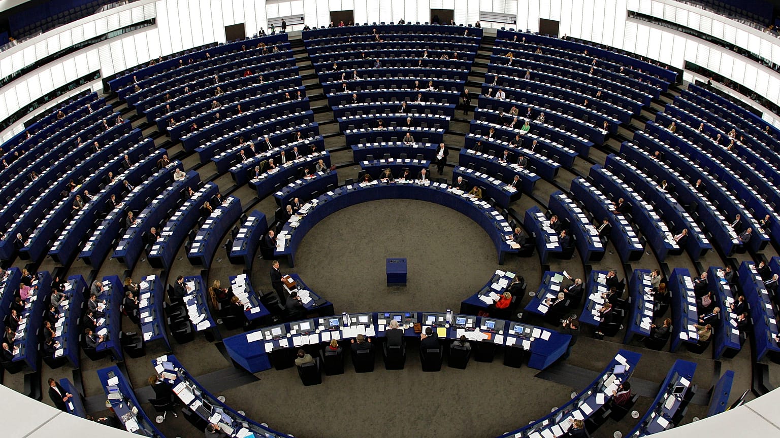 ΕΚ προς Τουρκία: Τέλος στις παραβιάσεις στο Αιγαίο - Αναστολή των ενταξιακών διαπραγματεύσεων