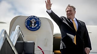 ABD Venezuela'daki tüm diplomatik personelini çekiyor