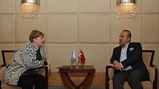 Κυπριακό: Συνάντηση Τσαβούσογλου με Λουτ – Ο Έλληνας ΥΠΕΞ θα δει Τσαβούσογλου την Τετάρτη