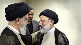 کمتر از یک هفته پس از ریاست بر قوه قضاییه، رئیسی نائب رئیس خبرگان شد