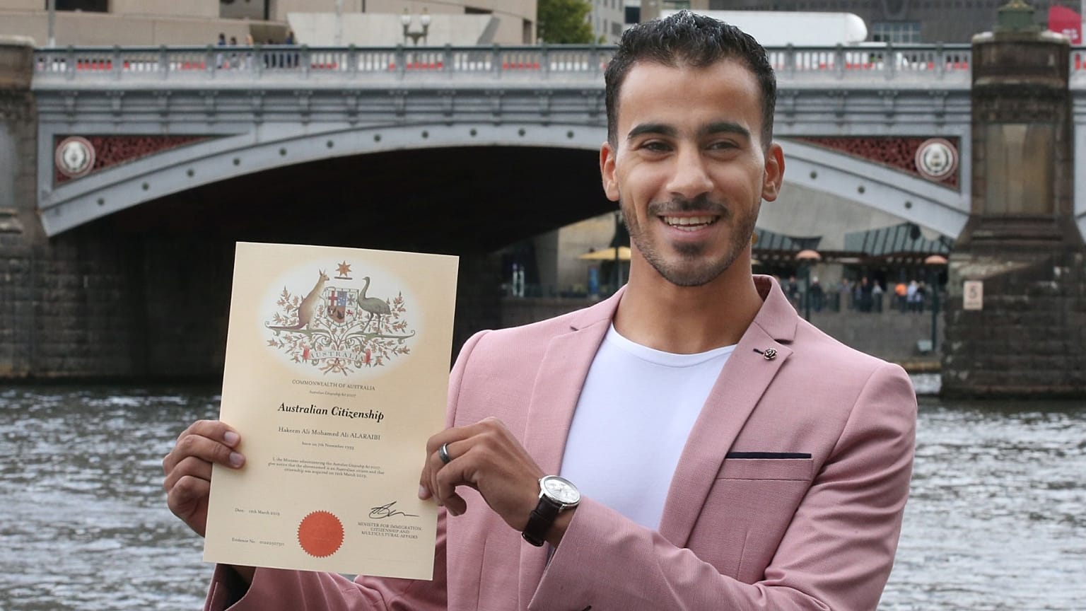 لاعب كرة القدم البحريني حكيم العريبي بعد حصوله على االجنسية البحرينية