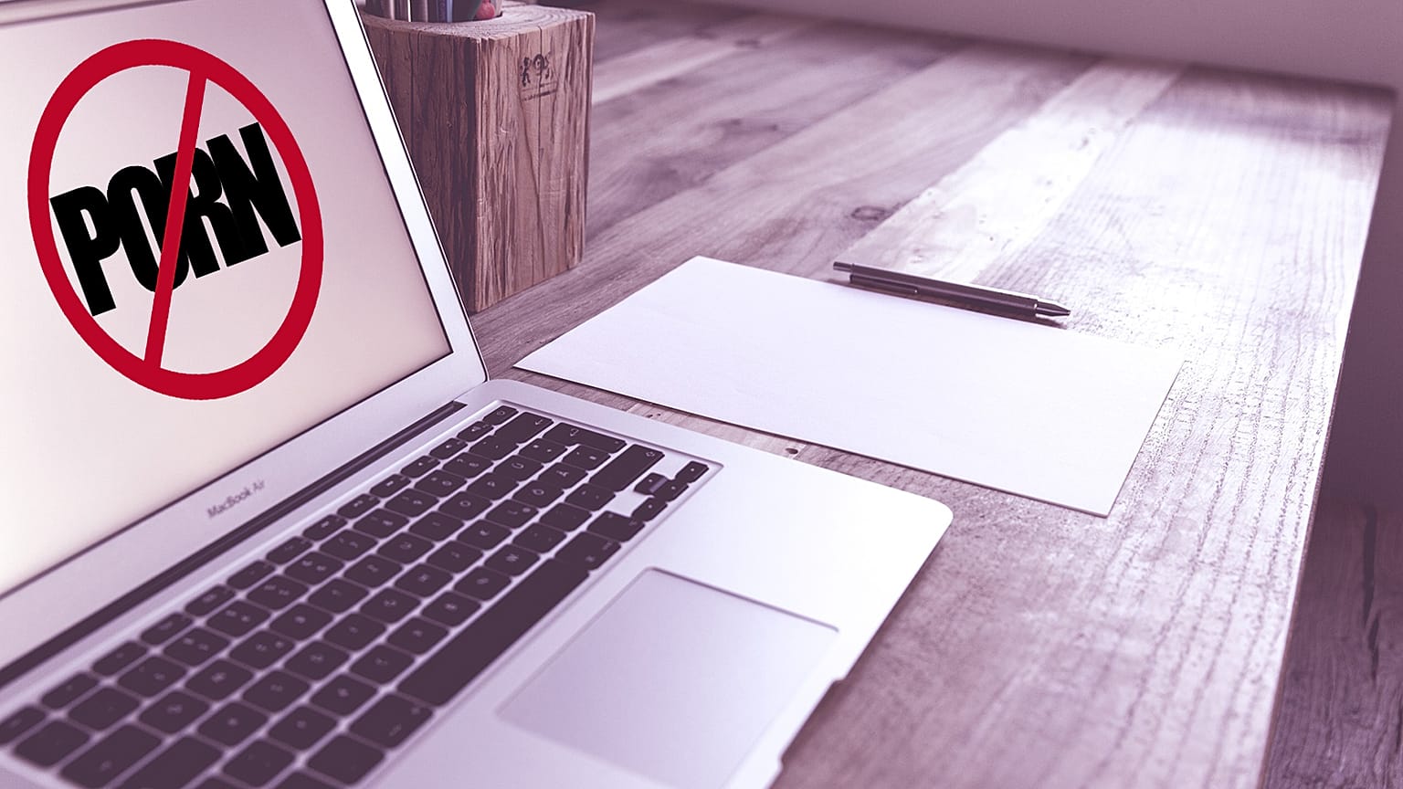 Βρετανία: Με νόμο βάζουν τέλος στις ιστοσελίδες με...πορνό!