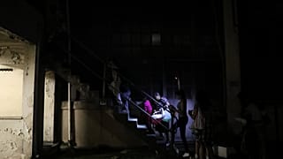 Μετανάστες ζουν σε καταφύγια αστέγων στη Βουδαπέστη