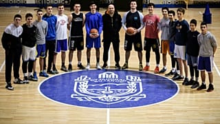 Η ομάδα μπάσκετ που ενώνει τρεις διαφορετικές εθνικότητες