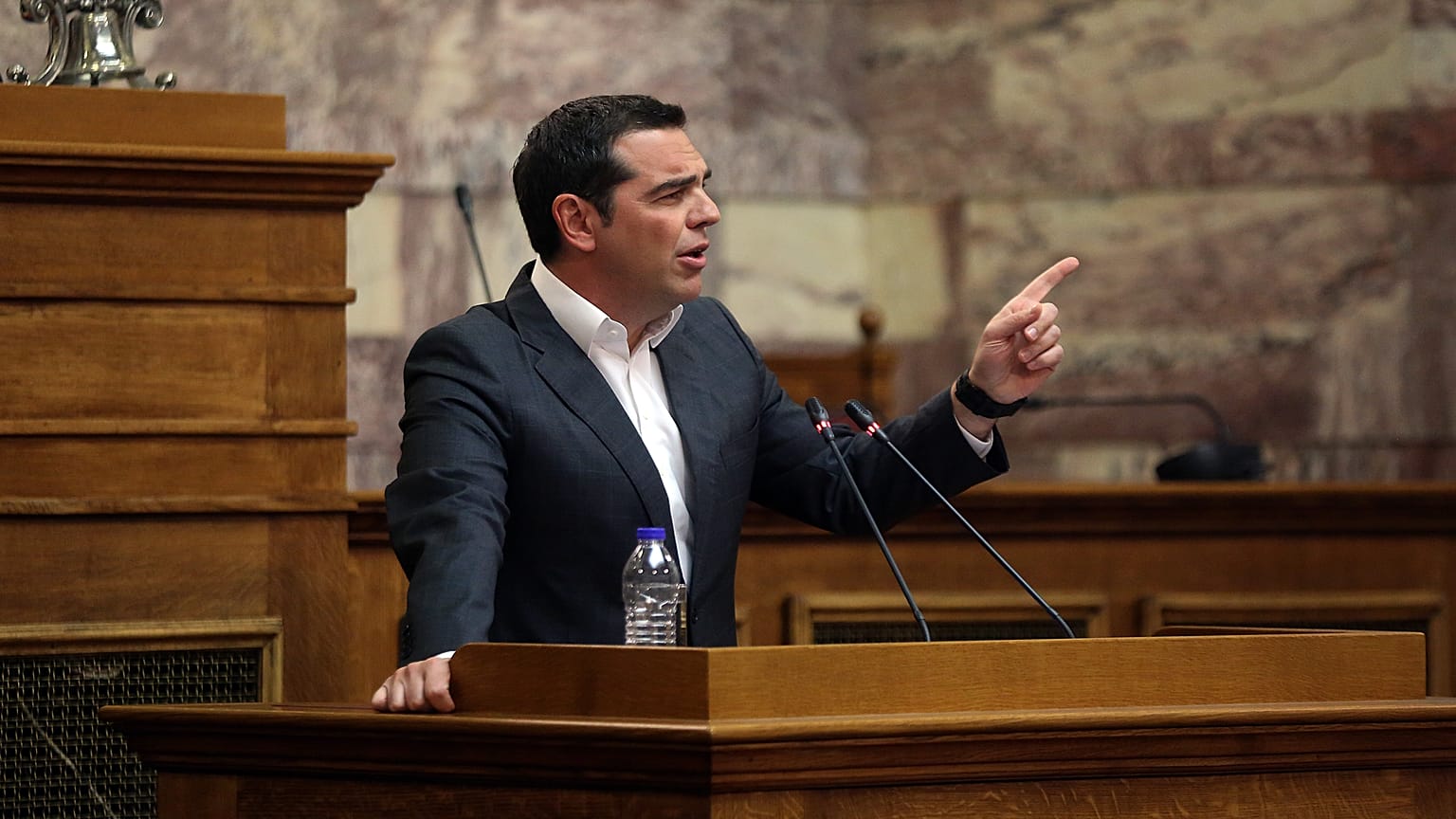 Τσίπρας: «Βρισκόμαστε σε ένα ιστορικό σταυροδρόμι για το μέλλον της χώρας»