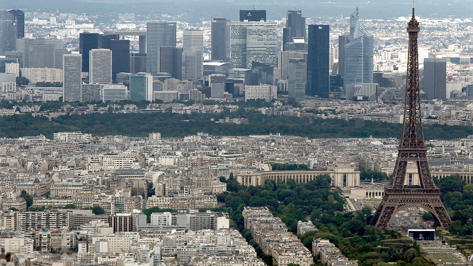 Runner scales Eiffel Tower's 1,665 steps in under eight minutes