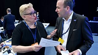"Lejárt az ideje annak ,hogy csak beszéljünk" 