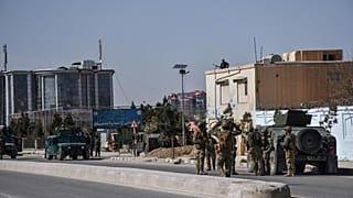 تجمع قطعه ۸۸۸ در جاده فردوسی منتهی به فرماندهی امنیه مزارشریف