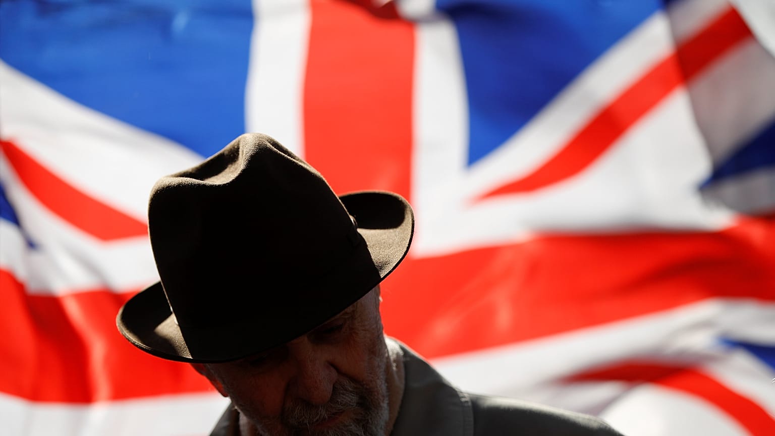 El Parlamento británico no quiere un Brexit 'duro' y buscará la prórroga en Bruselas