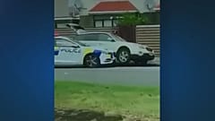 [VIDEO] Strage di Christchurch, il momento della cattura di un sospetto