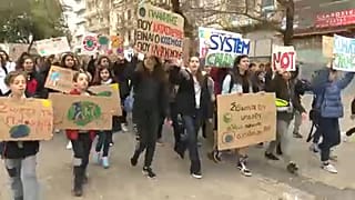 Görög diákok tüntettek a klímaváltozás ellen
