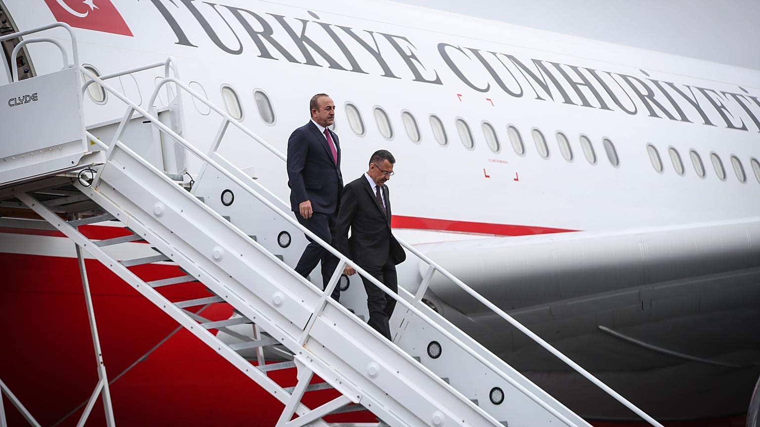 Oktay ve Çavuşoğlu cami saldırılarının yaşandığı Yeni Zelanda'da