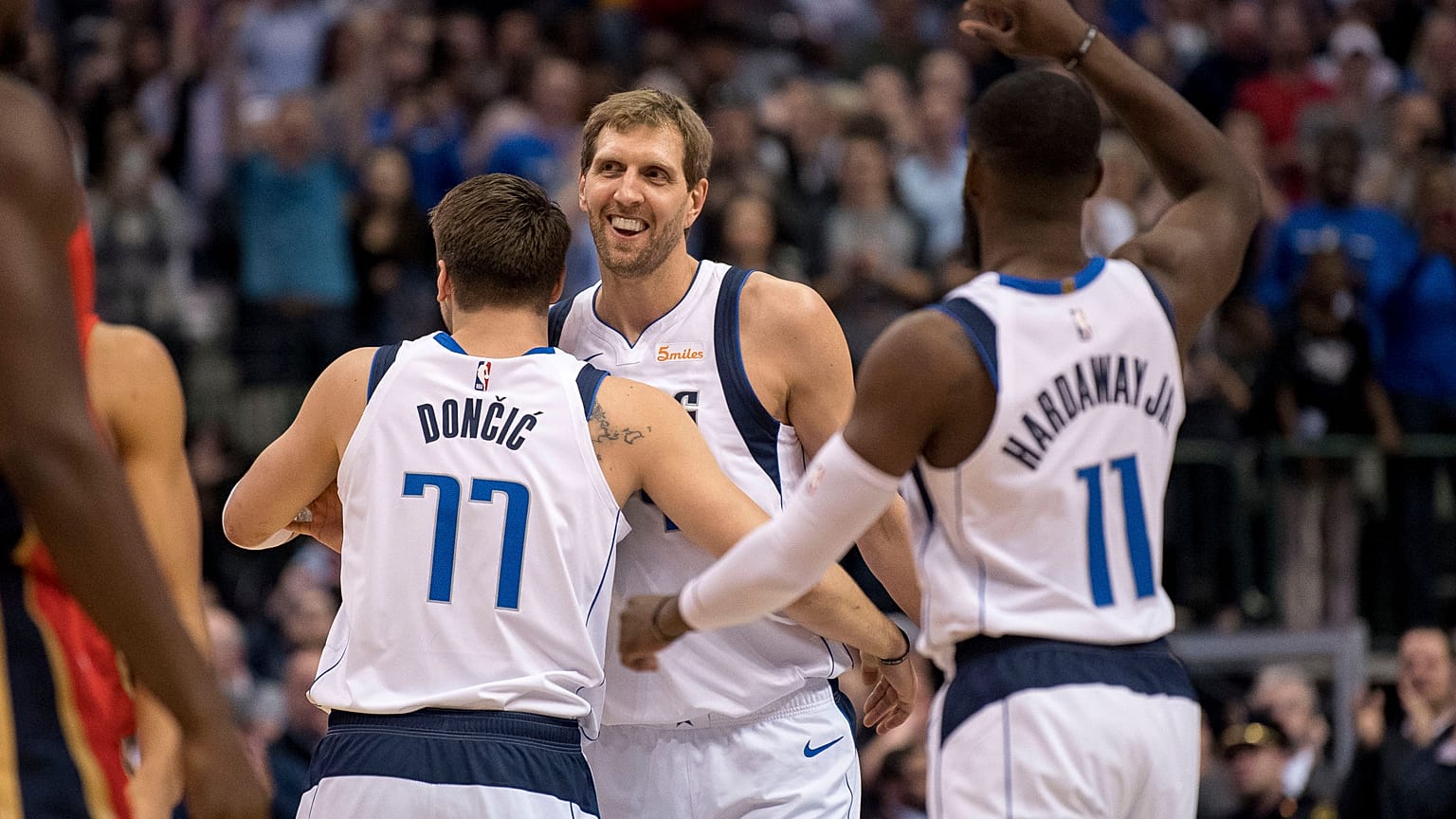 Dirk Nowitzki supera a Chamberlain en la tabla de anotadores históricos