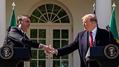 Trump et Bolsonaro affichent leur complicité à la Maison-Blanche