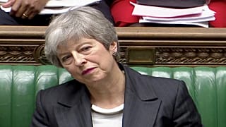 A brit emberek elárulásával vádolta meg Theresa May-t párttársa
