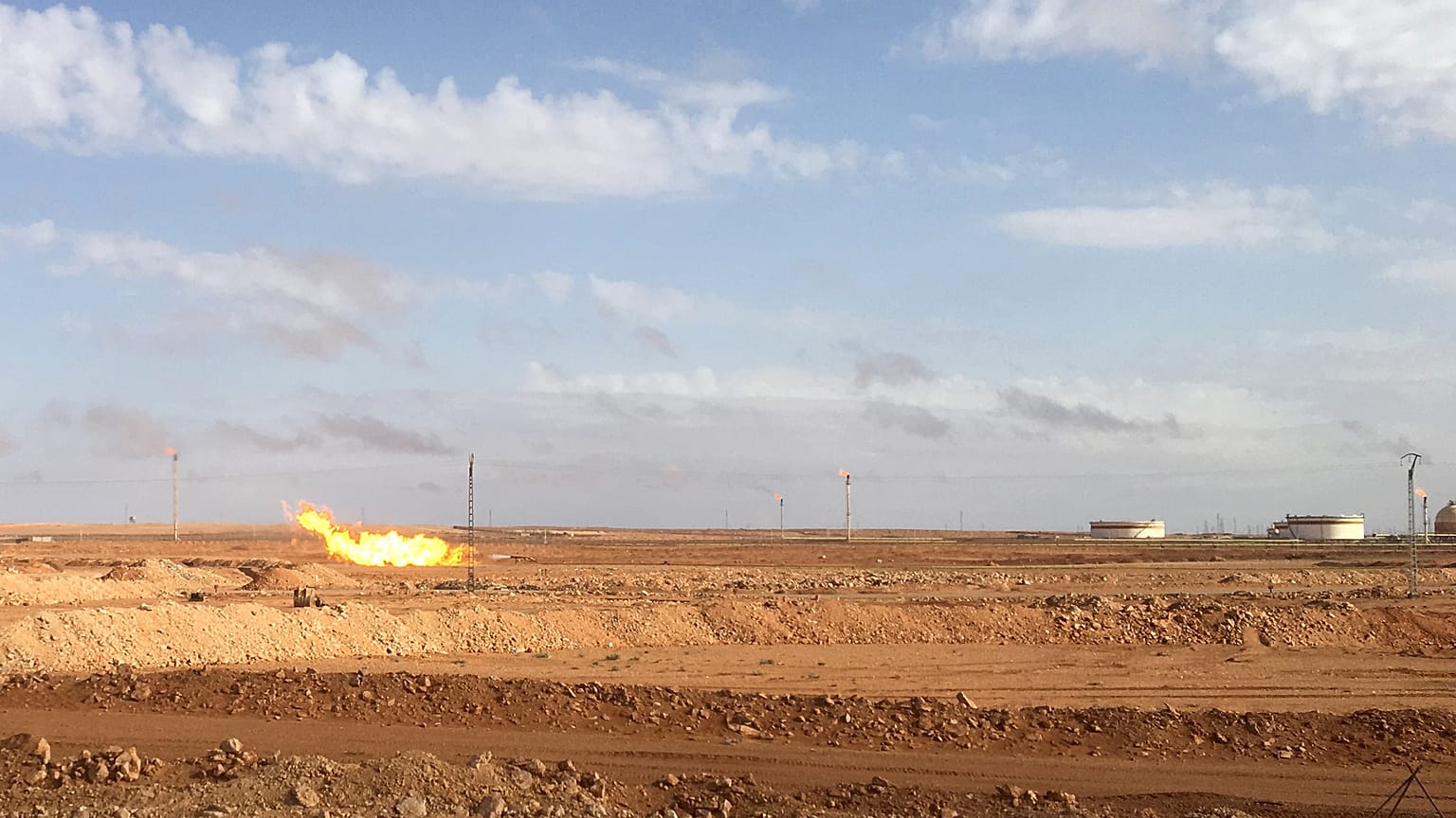 منظر عام لحقل لإنتاج الغاز في الجزائر
