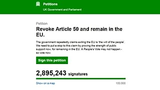 Brexit'in iptali için 3 milyona yakın imza toplandı, May geri adım atmak istemiyor