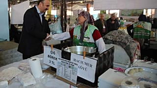 Türkiye’de tüketici güven endeksi mart ayında yüzde 3 arttı