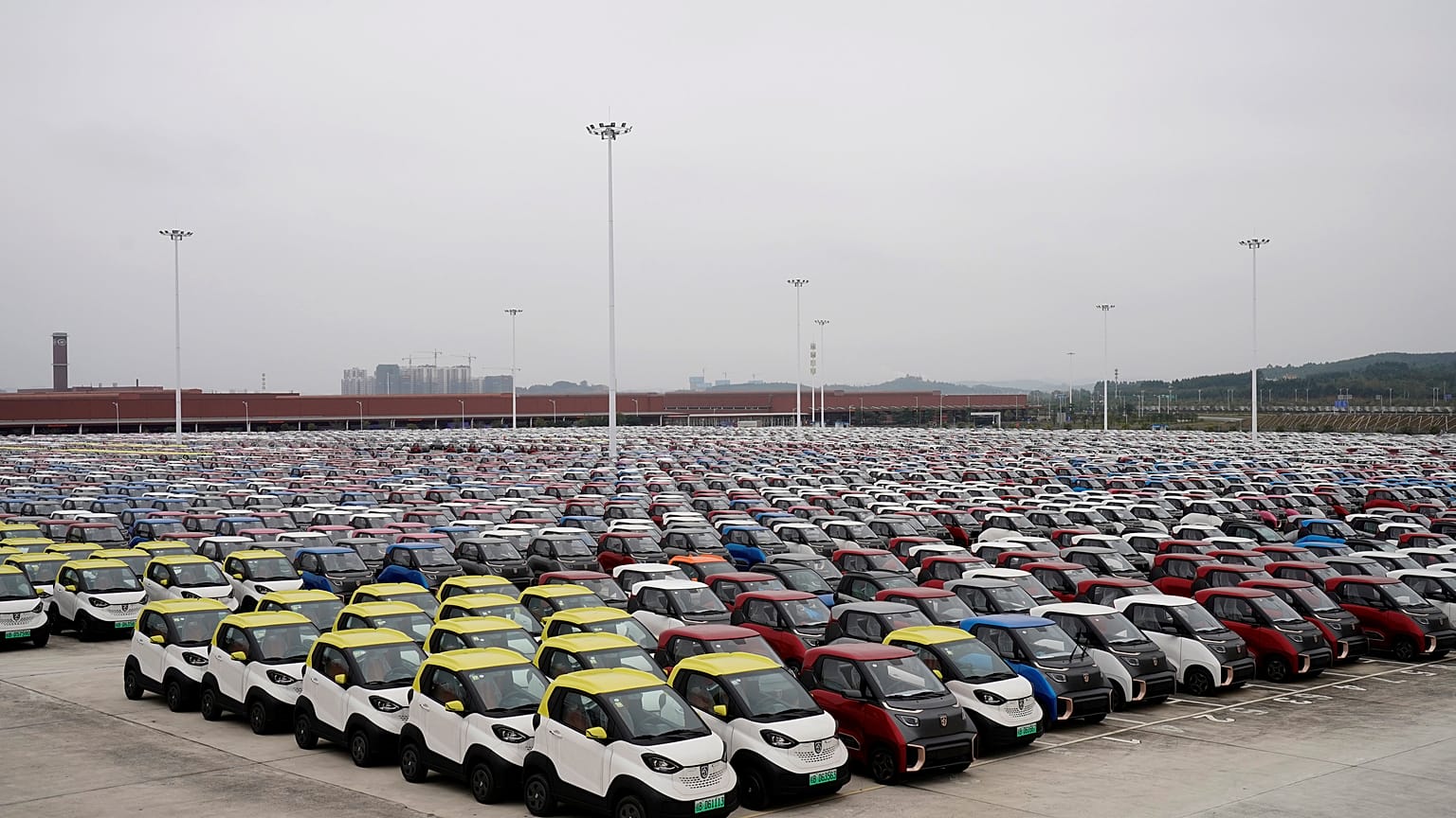 Etikátlan és környezetszennyező módon állítják elő az elektromos kocsik akkumulátorait
