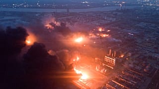 Взрыв на химкомбинате в Китае: десятки погибших, сотни раненых